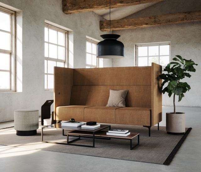 Highland Café Acoustic Sofa 3 sits Rino