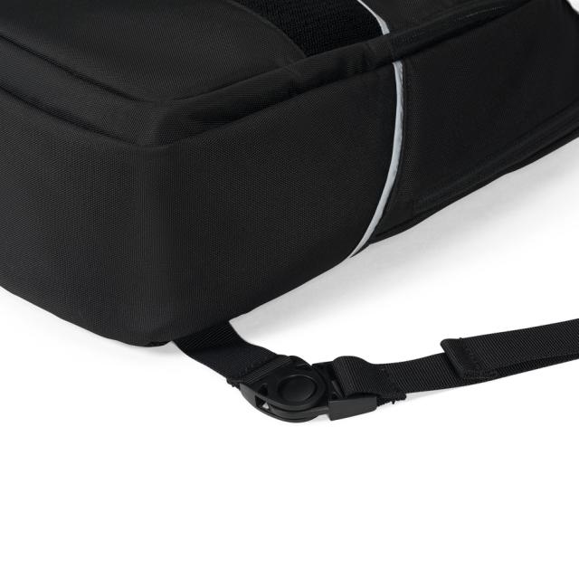 Dicota Sling Bag Reflective, Sort