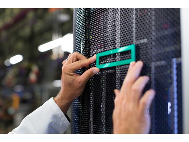 HPE DL380 Gen10 1U LFF Front NVMe Kit