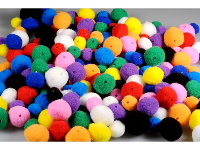 Pom Pom med hull 20 og 30mm (100)